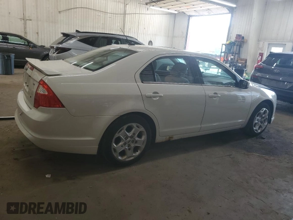 2010 Ford Fusion SE with VIN 3FAHP0HA5AR423370, listed as a Copart auction lot 60321275 with 118,822 mi miles and Salvage title. Bid and sale history available at DreamBid. Image 3.