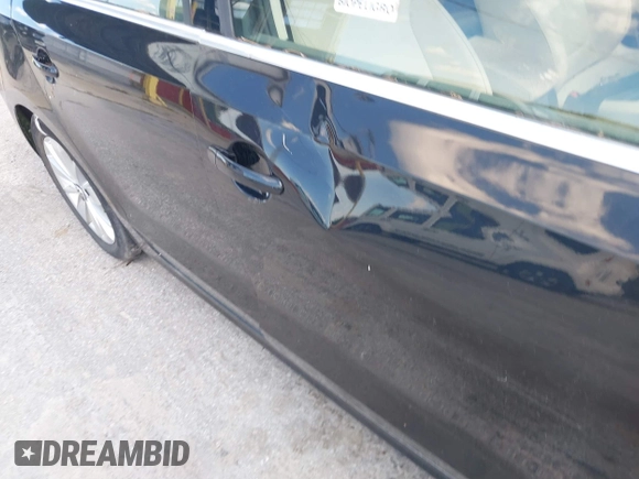 2015 Volkswagen Jetta Sedan 1.8T SE w/Connectivity with VIN 3VWD07AJ2FM255186, listed as a IAAI auction lot 35986577 with 7,853 mi miles. Bid and sale history available at carsss.com. Image 20.