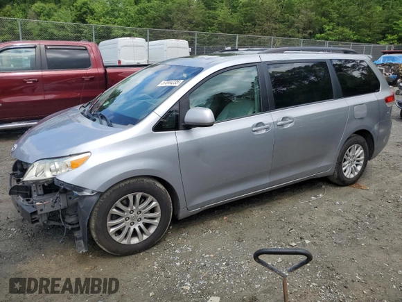 2011 Toyota Sienna XLE AAS z VIN 5TDYK3DC1BS165154, wystawiony jako Copart lot #57044235 z przebiegiem 232 461 mil mil oraz Szkoda całkowita • Salvage title. Historia ofert i sprzedaży dostępna na DreamBid. Obrazek 1.