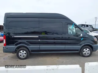 2017 Ford Transit z VIN 1FTYR2XM0HKB54687, wystawiony jako IAAI lot #41608746 z przebiegiem 57 744 mil mil oraz . Historia ofert i sprzedaży dostępna na DreamBid. Obrazek 13.