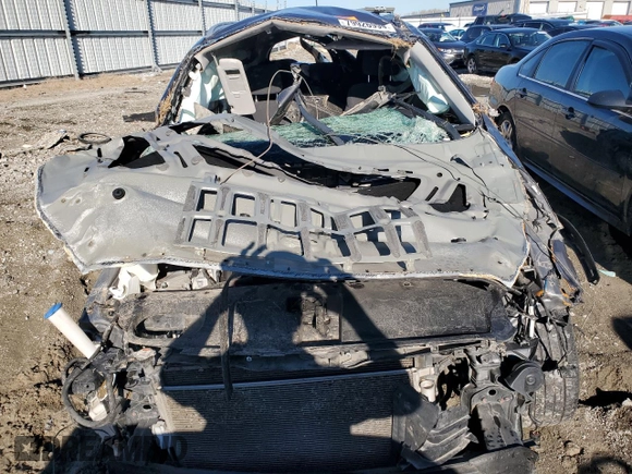 2017 Kia Sorento LX z VIN 5XYPG4A35HG265402, wystawiony jako Copart lot #79926994 z przebiegiem Nie podano mil oraz Szkoda całkowita • Salvage title. Historia ofert i sprzedaży dostępna na DreamBid. Obrazek 5.