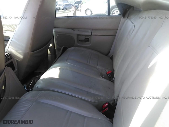 2000 Mercury Mountaineer with VIN 4M2ZU66E9YUJ34781, listed as a IAAI auction lot 21776040 with 128,003 mi miles. Bid and sale history available at carsss.com. Image 8.