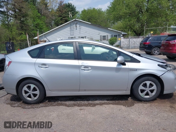 2013 Toyota Prius One with VIN JTDKN3DU7D5685051, listed as a IAAI auction lot 42155692 with 156,958 mi miles and . Bid and sale history available at DreamBid. Image 14.
