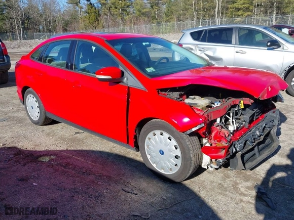 2012 Ford Focus SE with VIN 1FAHP3F24CL228973, listed as a IAAI auction lot 41893554 with 162,546 mi miles. Bid and sale history available at carsss.com. Image 1.