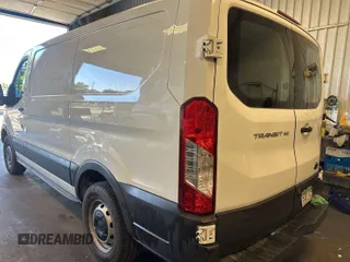 2016 Ford Transit Cargo z VIN 1FTYE1YM9GKB15647, wystawiony jako IAAI lot #42575776 z przebiegiem 235 520 mil mil oraz . Historia ofert i sprzedaży dostępna na DreamBid. Obrazek 22.