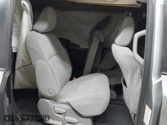 2018 Toyota Sienna LE Auto Access Seat with VIN 5TDKZ3DC3JS913564, listed as a IAAI auction lot 41657326 with 107,166 mi miles and . Bid and sale history available at DreamBid. Image 8.