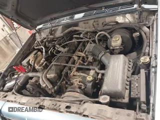 1998 Jeep Cherokee Sport with VIN 1J4FJ68S5WL212555, listed as a IAAI auction lot 42450810 with 257,582 mi miles and . Bid and sale history available at DreamBid. Image 10.