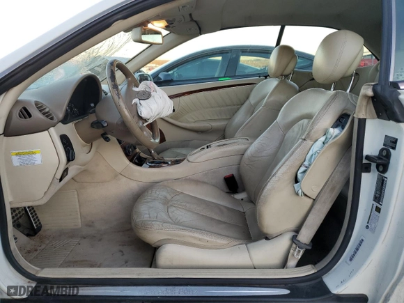 2008 Mercedes-Benz CLK-Class 3.5L with VIN WDBTK56F08F235330, listed as a Copart auction lot 84258894 with 146,596 mi miles and Salvage Title. Bid and sale history available at carsss.com. Image 7.