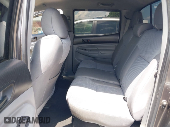 2013 Toyota Tacoma with VIN 3TMLU4EN0DM130912, listed as a IAAI auction lot 42682150 with 166,503 mi miles and . Bid and sale history available at DreamBid. Image 8.