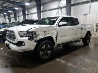 2017 Toyota Tacoma SR5 z VIN 3TMDZ5BN1HM017234, wystawiony jako Copart lot #52615945 z przebiegiem 104 389 mil mil oraz Szkoda całkowita • Salvage title. Historia ofert i sprzedaży dostępna na DreamBid. Obrazek 1.