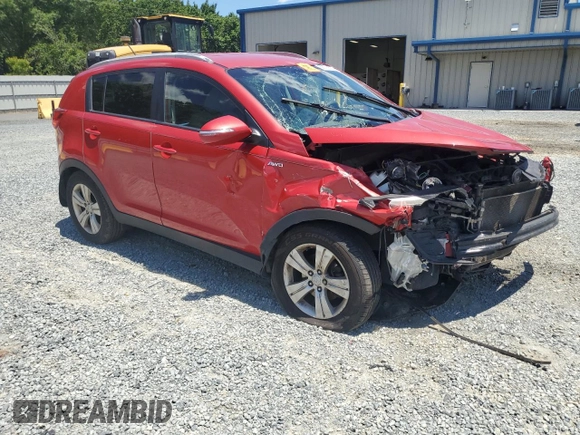 2011 Kia Sportage LX z VIN KNDPBCA26B7114685, wystawiony jako Copart lot #58116585 z przebiegiem 169 731 mil mil oraz Szkoda całkowita • Salvage title. Historia ofert i sprzedaży dostępna na DreamBid. Obrazek 4.