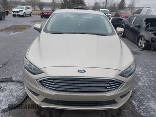 2017 Ford Fusion SE with VIN 3FA6P0HDXHR412215, listed as a IAAI auction lot 41520106 with 100,001 mi miles. Bid and sale history available at carsss.com. Image 12.