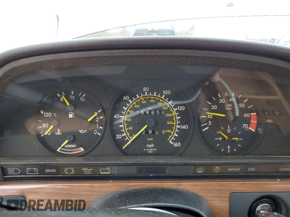 1986 Mercedes-Benz 420 Series 420SEL with VIN WDBCA35D4GA263506, listed as a Copart auction lot 48730394 with 154,858 mi miles and Salvage Title. Bid and sale history available at carsss.com. Image 9.