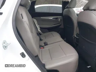 2023 Infiniti QX50 Sensory z VIN 3PCAJ5EB1PF120667, wystawiony jako IAAI lot #41279045 z przebiegiem 9 132 mil mil oraz . Historia ofert i sprzedaży dostępna na DreamBid. Obrazek 8.