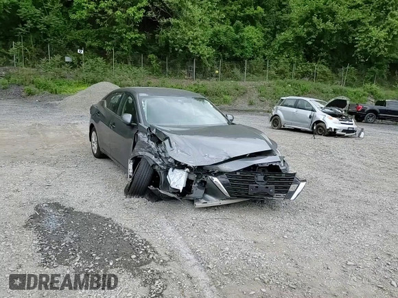 2025 Nissan Sentra S z VIN 3N1AB8BV1SY251935, wystawiony jako Copart lot #57701305 z przebiegiem 7 311 mil mil oraz Szkoda całkowita • Salvage title. Historia ofert i sprzedaży dostępna na DreamBid. Obrazek 13.