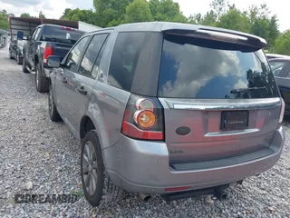 2013 Land Rover LR2 z VIN SALFR2BGXDH364562, wystawiony jako IAAI lot #42554838 z przebiegiem 151 181 mil mil oraz . Historia ofert i sprzedaży dostępna na DreamBid. Obrazek 3.