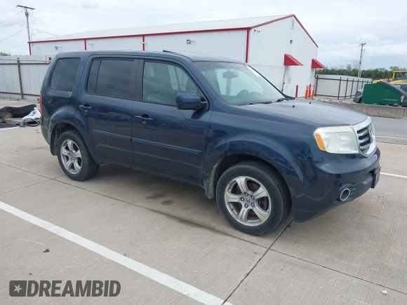 2012 Honda Pilot EX-L with VIN 5FNYF4H61CB043074, listed as a IAAI auction lot 42173097 with 234,192 mi miles. Bid and sale history available at carsss.com. Image 1.