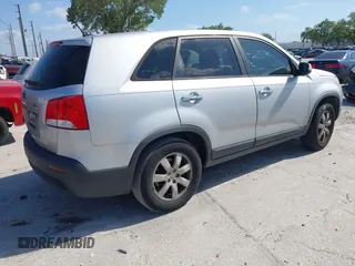 2012 Kia Sorento LX with VIN 5XYKT3A19CG292660, listed as a IAAI auction lot 41920369 with 157,469 mi miles. Bid and sale history available at carsss.com. Image 4.