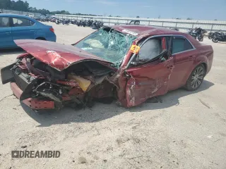 2014 Chrysler 300 S z VIN 2C3CCABG5EH135888, wystawiony jako Copart lot #55824195 z przebiegiem Nie podano mil oraz Szkoda całkowita • Salvage title. Historia ofert i sprzedaży dostępna na DreamBid. Obrazek 1.