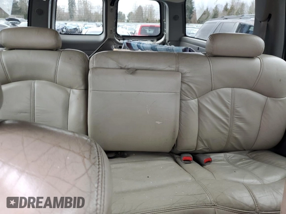 2001 Chevrolet Suburban LT with VIN 3GNEC16T11G147081, listed as a Copart auction lot 45738435 with 0 mi miles and Salvage Title. Bid and sale history available at carsss.com. Image 10.