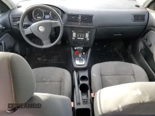 2009 Volkswagen Golf with VIN 9BWEL41J894023582, listed as a Copart auction lot 86724474 with 228,532 mi miles and Salvage title. Bid and sale history available at DreamBid. Image 8.