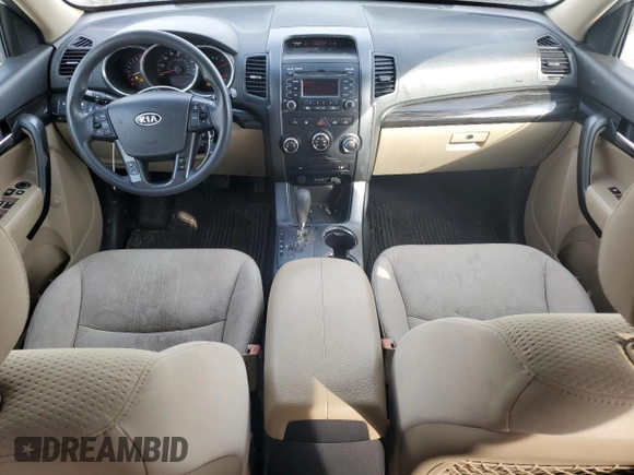 2011 Kia Sorento LX with VIN 5XYKT3A14BG045402, listed as a Copart auction lot 47060655 with 180,982 mi miles and Clean Title. Bid and sale history available at carsss.com. Image 8.