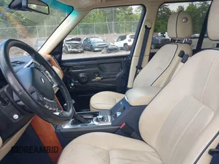 2011 Land Rover Range Rover HSE z VIN SALME1D48BA353677, wystawiony jako IAAI lot #42307656 z przebiegiem 119 810 mil mil oraz . Historia ofert i sprzedaży dostępna na DreamBid. Obrazek 5.