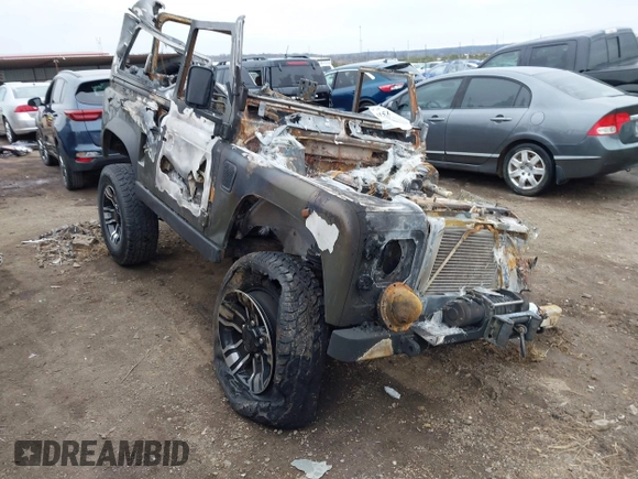 1988 Land Rover Defender with VIN SALLDVAB7EA351799, listed as a IAAI auction lot 41538847 with Not provided miles and . Bid and sale history available at DreamBid. Image 1.