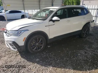 2024 Volkswagen Tiguan SE z VIN 3VV3B7AX9RM030556, wystawiony jako Copart lot #51740455 z przebiegiem 36 814 mil mil oraz Szkoda całkowita • Salvage title. Historia ofert i sprzedaży dostępna na DreamBid. Obrazek 1.
