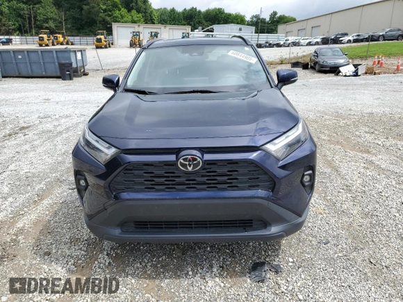 2022 Toyota RAV4 XLE Premium with VIN JTMC1RFV7ND087414, listed as a Copart auction lot 60844905 with 90,232 mi miles and Salvage title. Bid and sale history available at DreamBid. Image 5.