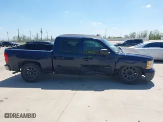 2010 Chevrolet Silverado 1500 LT with VIN 3GCRCSE01AG257037, listed as a IAAI auction lot 41885948 with 148,298 mi miles. Bid and sale history available at carsss.com. Image 13.