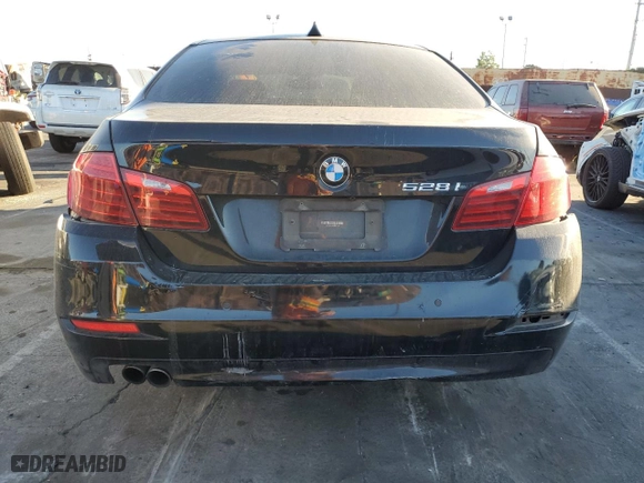 2016 BMW 5 Series 528i with VIN WBA5A5C52GD527819, listed as a Copart auction lot 77194044 with 0 mi miles and Clean Title. Bid and sale history available at carsss.com. Image 6.