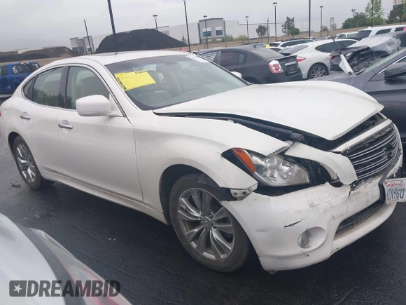 2013 Infiniti M with VIN JN1BY1AP2DM510953, listed as a IAAI auction lot 42157597 with 71,175 mi miles and . Bid and sale history available at DreamBid. Image 13.