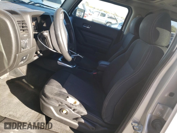 2007 Hummer H3 SUV with VIN 5GTDN13E378208605, listed as a Copart auction lot 82049904 with 129,055 mi miles and Salvage Title. Bid and sale history available at DreamBid. Image 7.