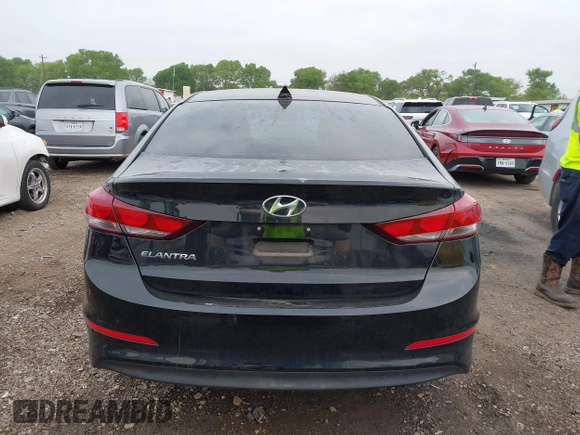 2018 Hyundai Elantra SEL z VIN KMHD84LF2JU492179, wystawiony jako IAAI lot #41883084 z przebiegiem 39 642 mil mil oraz . Historia ofert i sprzedaży dostępna na DreamBid. Obrazek 16.