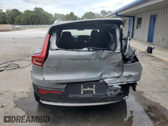 2024 Volvo XC40 Core Bright Theme с VIN YV4L12UK1R2352049, выставлен на аукционе Copart как лот 61442035 с пробегом 20 156 миль миль и Чистый • Clean title. История ставок и продаж доступна на DreamBid. Изображение 6.