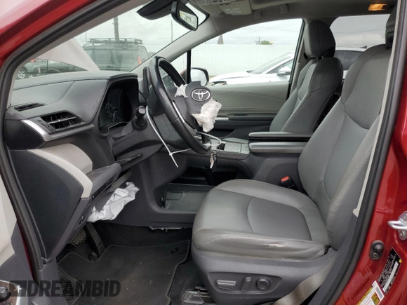 2021 Toyota Sienna XLE с VIN 5TDJRKEC3MS008587, выставлен на аукционе Copart как лот 53469445 с пробегом 139 965 миль миль и Списание • Salvage title. История ставок и продаж доступна на DreamBid. Изображение 7.