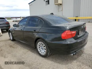 2009 BMW 3 Series 328i z VIN WBAPH57569NM34006, wystawiony jako Copart lot #56855315 z przebiegiem 146 045 mil mil oraz Czysty tytuł • Clean title. Historia ofert i sprzedaży dostępna na DreamBid. Obrazek 2.