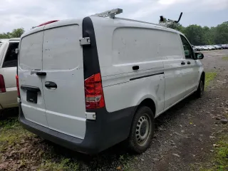 2020 Mercedes-Benz Metris Cargo with VIN WD3PG3EA7L3643617, listed as a Copart auction lot 60118933 with 49,311 mi miles. Bid and sale history available at carsss.com. Image 3.