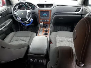 2013 Chevrolet Traverse LT with VIN 1GNKVGKD8DJ219833, listed as a Copart auction lot 53933915 with 137,094 mi miles and Salvage Title. Bid and sale history available at DreamBid. Image 8.