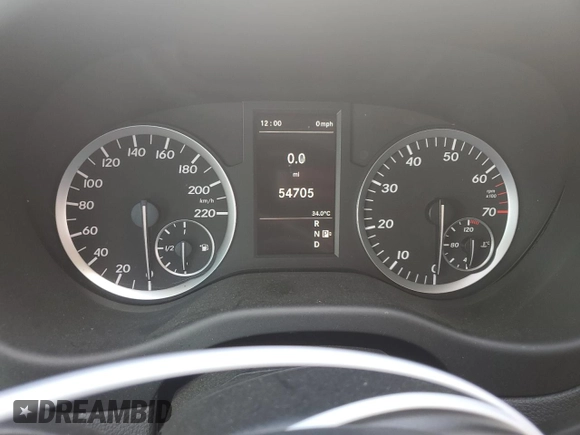 2018 Mercedes-Benz Metris Passenger with VIN WD4BG2EE1J3443896, listed as a Copart auction lot 71680294 with 54,705 mi miles and Salvage title. Bid and sale history available at DreamBid. Image 9.