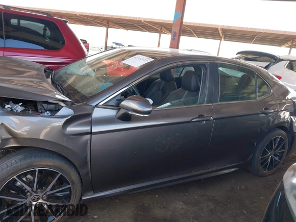 2022 Toyota Camry SE with VIN 4T1G11AK8NU685930, listed as a IAAI auction lot 41711373 with 66,634 mi miles and . Bid and sale history available at DreamBid. Image 15.