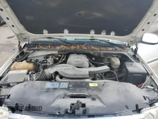 2003 GMC Yukon XL SLT with VIN 1GKEC16Z03J343256, listed as a Copart auction lot 44971475 with 221,188 mi miles and Salvage Title. Bid and sale history available at carsss.com. Image 12.