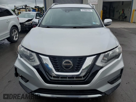 2020 Nissan Rogue SV z VIN KNMAT2MV6LP508093, wystawiony jako Copart lot #57866785 z przebiegiem 101 896 mil mil oraz Szkoda całkowita • Salvage title. Historia ofert i sprzedaży dostępna na DreamBid. Obrazek 5.