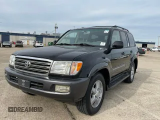2004 Toyota Land Cruiser with VIN JTEHT05J742067423, listed as a Copart auction lot 45664965 with 250,424 mi miles and Clean Title. Bid and sale history available at carsss.com. Image 2.