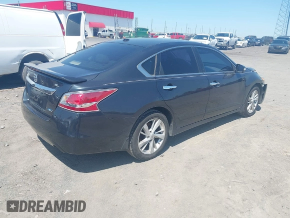 2014 Nissan Altima 2.5 S with VIN 1N4AL3AP4EC429257, listed as a IAAI auction lot 41976407 with 109,014 mi miles. Bid and sale history available at carsss.com. Image 4.
