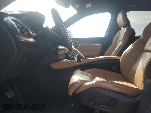2016 Volvo XC90 T6 Inscription with VIN YV4A22PL2G1077111, listed as a Copart auction lot 54059835 with 143,544 mi miles and Clean Title. Bid and sale history available at carsss.com. Image 7.