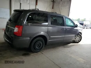 2015 Chrysler Town & Country Touring with VIN 2C4RC1BG9FR695897, listed as a Copart auction lot 53899435 with Not Provided miles and Clean Title. Bid and sale history available at DreamBid. Image 3.