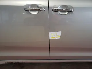 2019 Toyota Sienna SE с VIN 5TDEZ3DC3KS221691, выставлен на аукционе Copart как лот 68318484 с пробегом 59 319 миль миль и Списание • Salvage title. История ставок и продаж доступна на DreamBid. Изображение 13.
