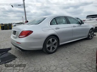 2020 Mercedes-Benz E-Class E 350 with VIN WDDZF8EB9LA707097, listed as a Copart auction lot 52380605 with 33,417 mi miles and Salvage Title. Bid and sale history available at carsss.com. Image 3.